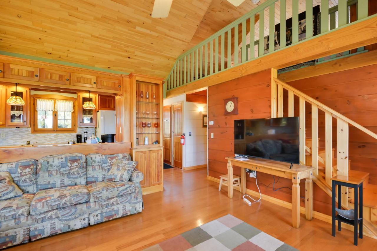 Warm And Cozy Clayton Cabin Near St Lawrence River! Bagian luar foto