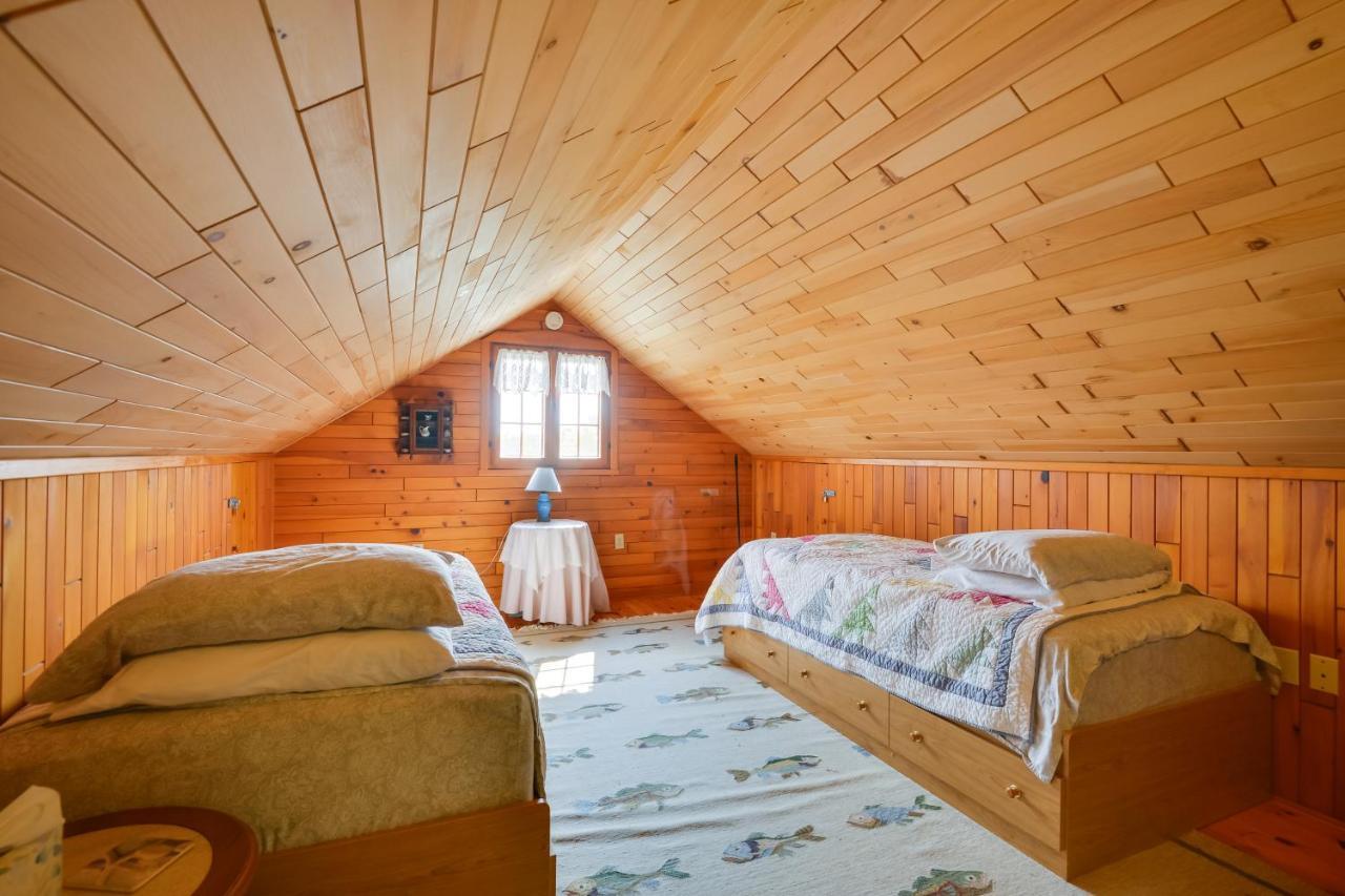 Warm And Cozy Clayton Cabin Near St Lawrence River! Bagian luar foto