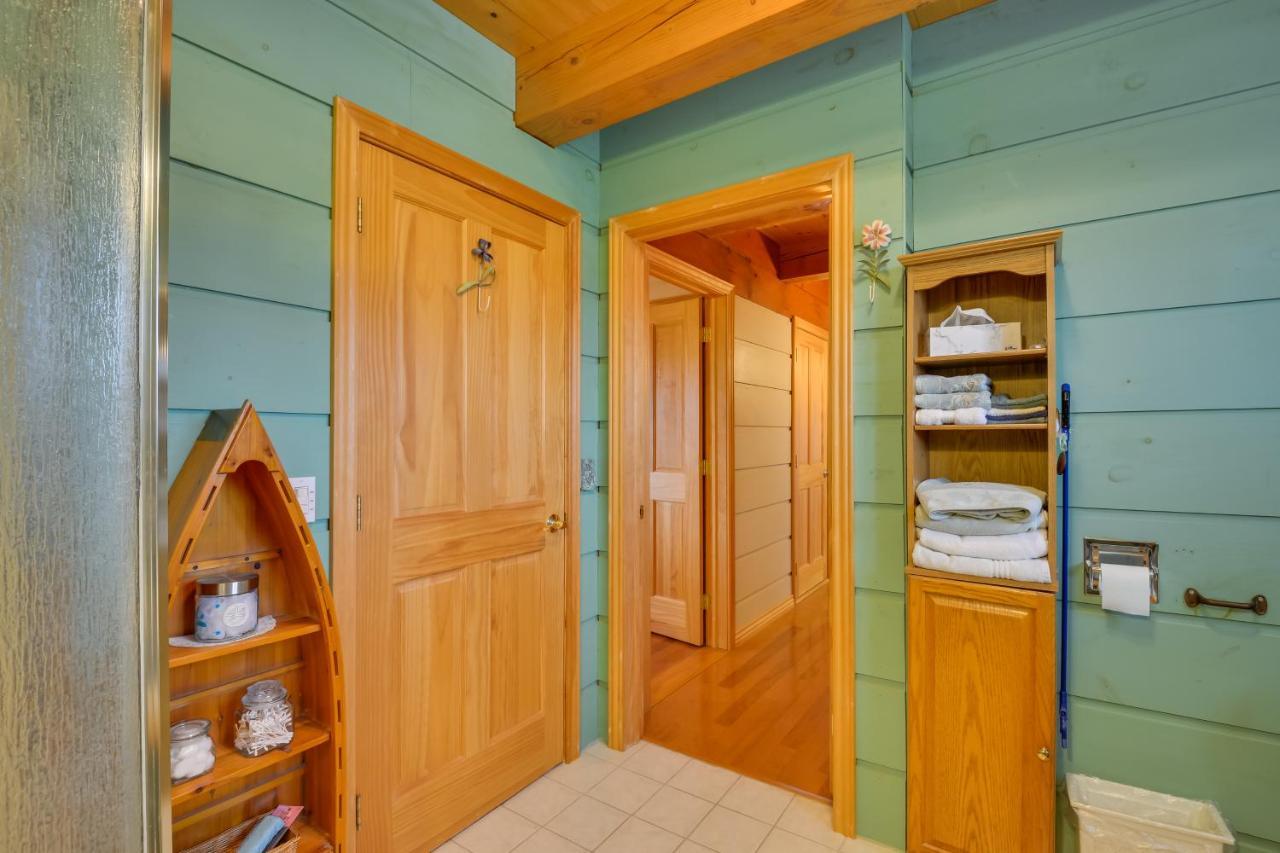 Warm And Cozy Clayton Cabin Near St Lawrence River! Bagian luar foto