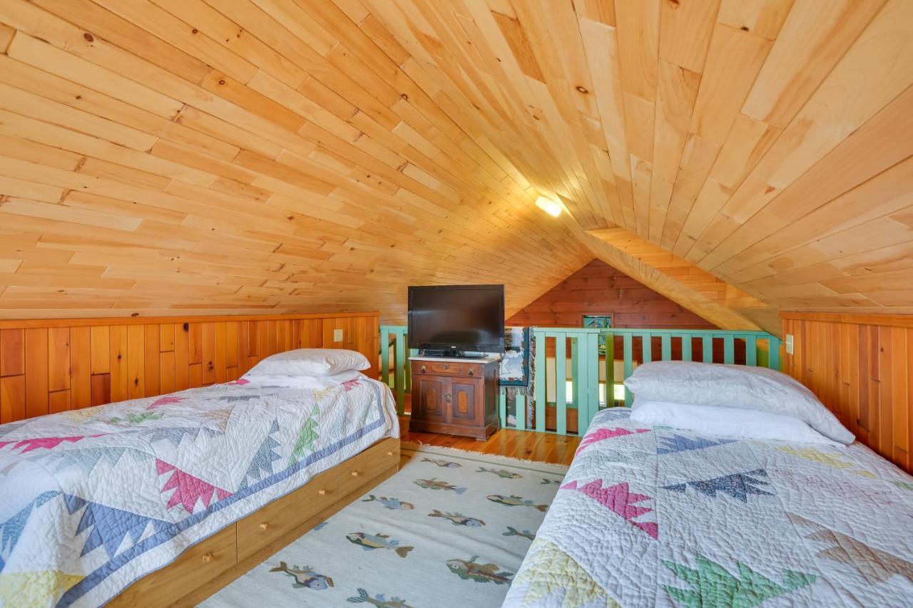 Warm And Cozy Clayton Cabin Near St Lawrence River! Bagian luar foto